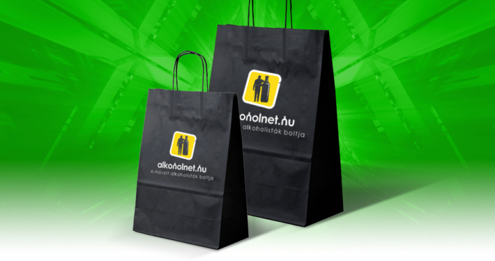 Sodrottfüles papírtáska fekete logózott - Alkoholnet
